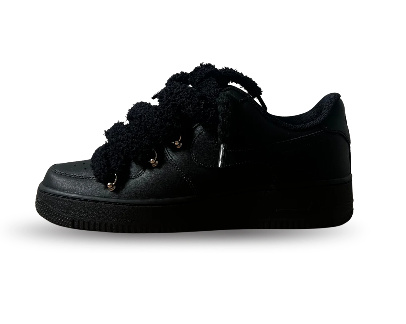 NIKE AIR FORCE 1 LOW 07 TRIPLE BLACK / BLACK ROPE FLUFFY BLACK LACE