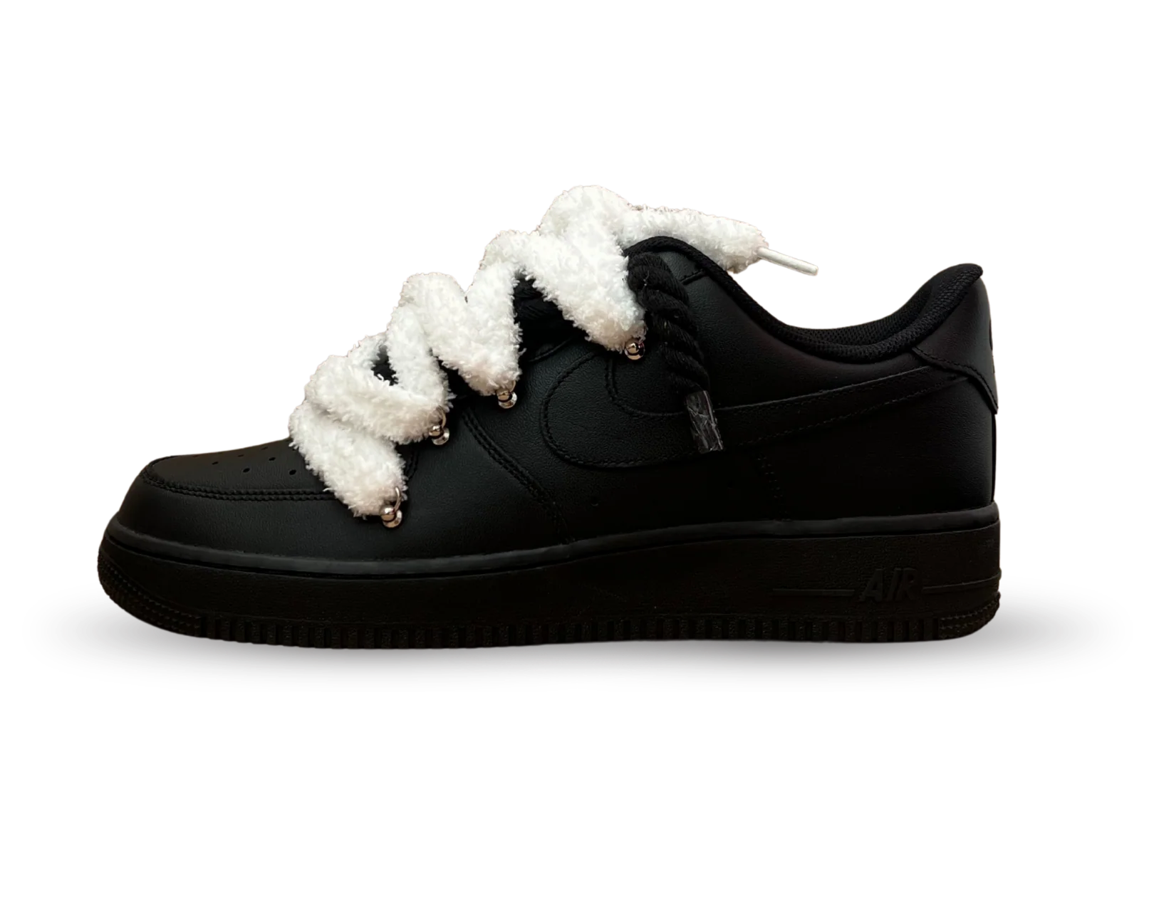 NIKE AIR FORCE 1 LOW 07 TRIPLE BLACK / BLACK ROPE FLUFFY WHITE LACE
