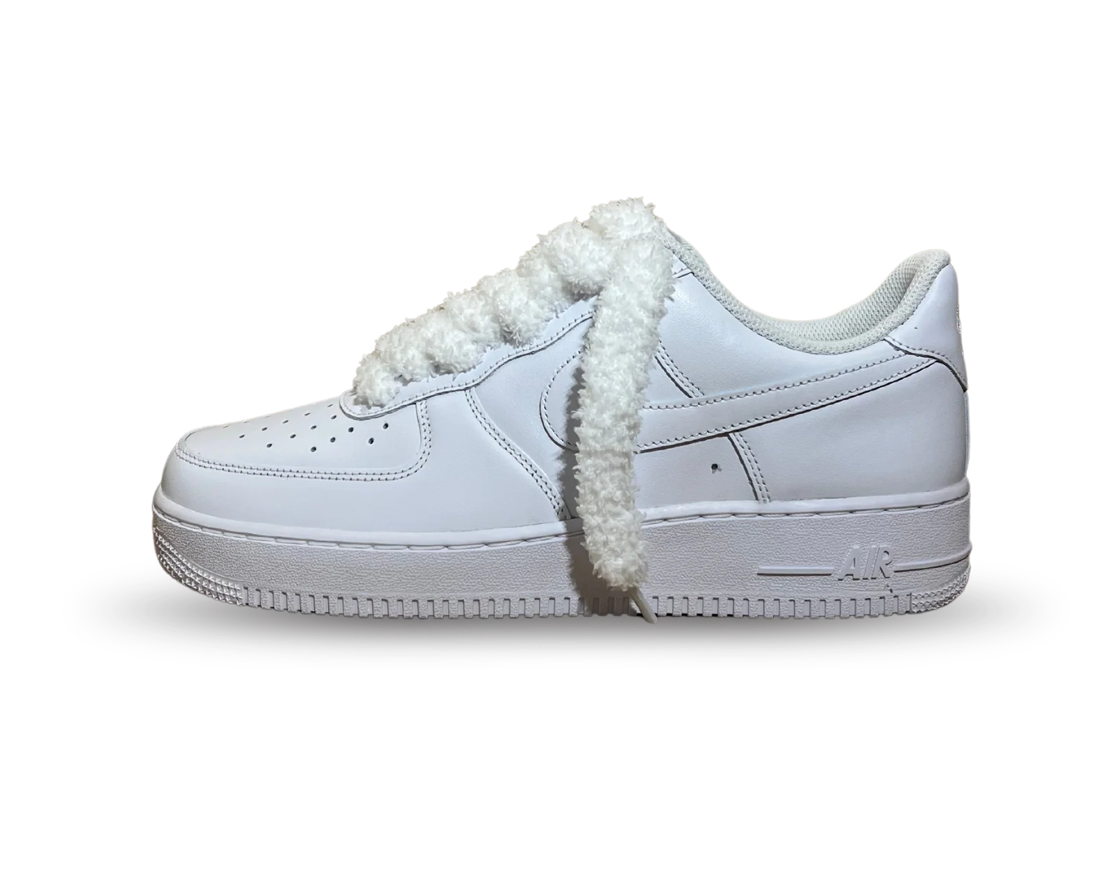 NIKE AIR FORCE 1 LOW 07 TRIPLE WHITE / FLUFFY WHITE LACE
