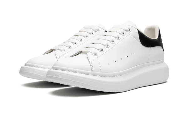 ALEXANDER MCQUEEN OVERSIZED SNEAKERS WHITE BLACK
