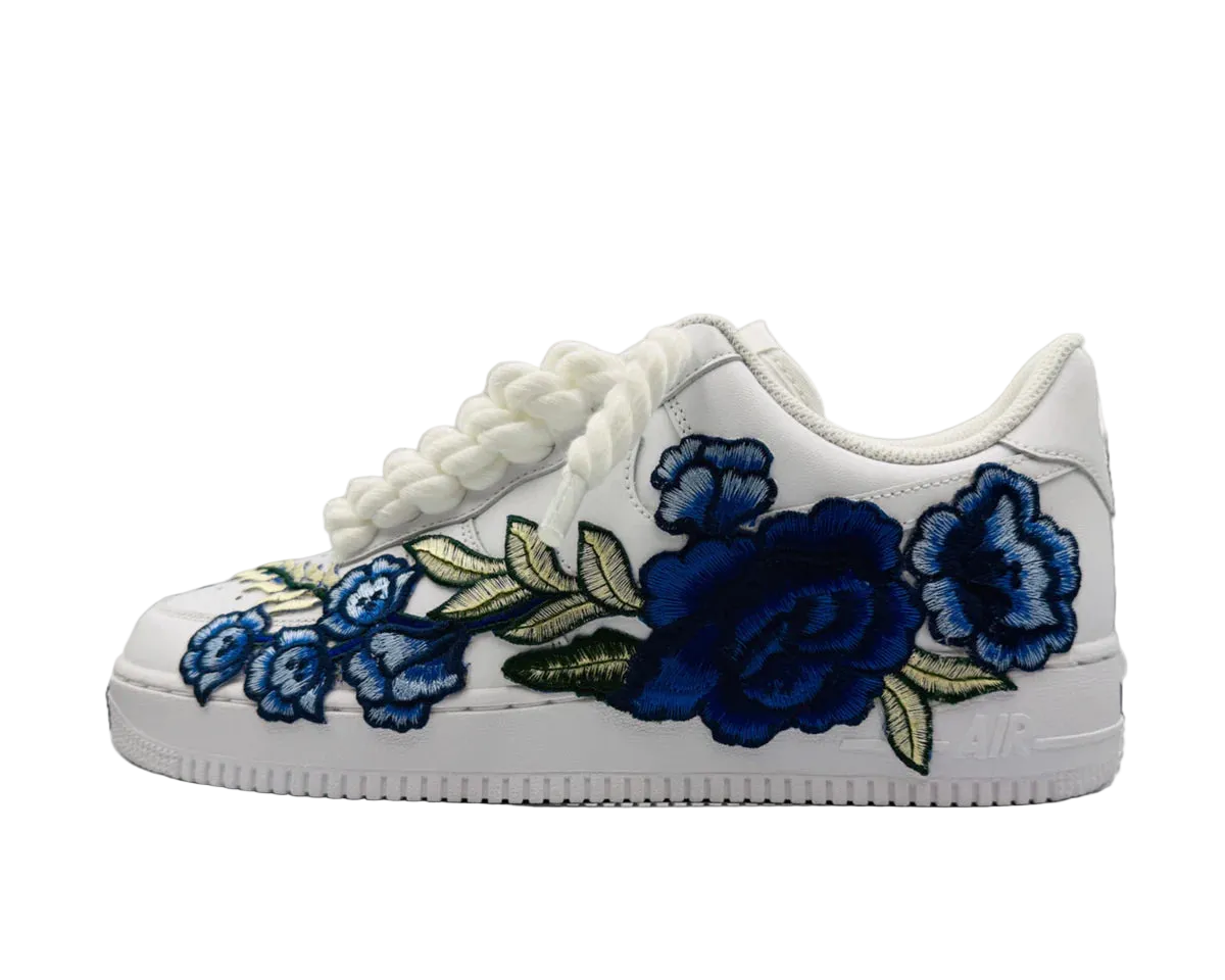 NIKE AIR FORCE 1 LOW ‘07 WHITE / BLUE ROSE ROPE LACES